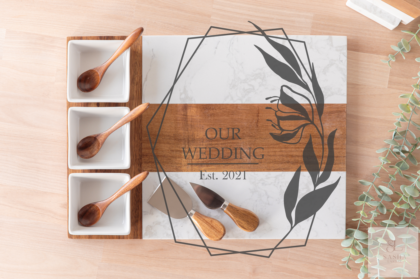 Hawthorne Hill – Botanical Frame Motif