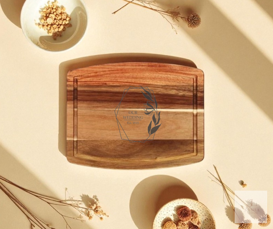 Hawthorne Hill – Botanical Frame Motif