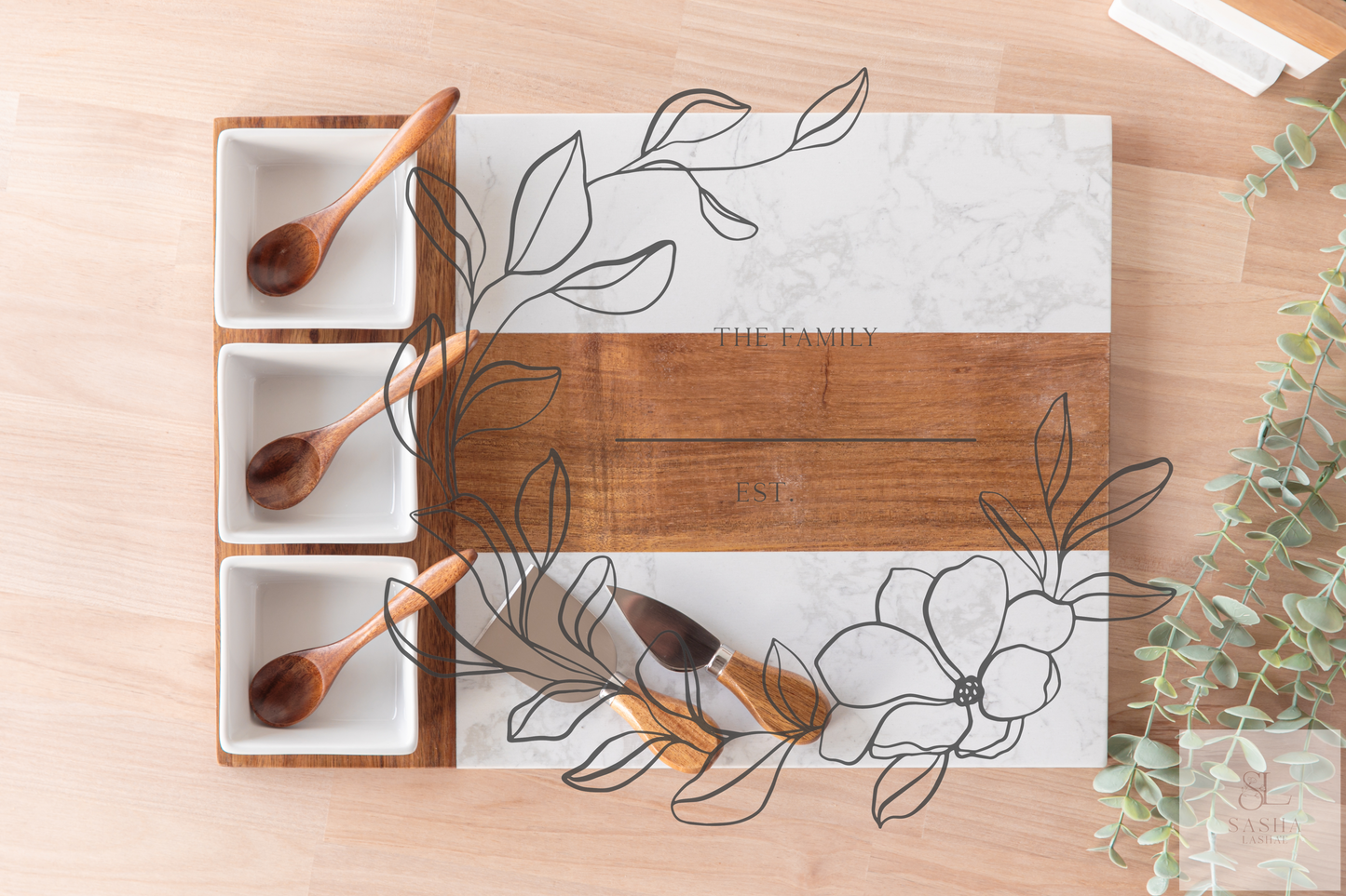 Rosevale – Floral Frame Motif