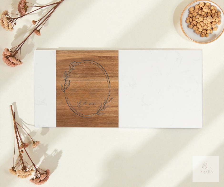 Foxglove Lane – Classic Frame Monogram