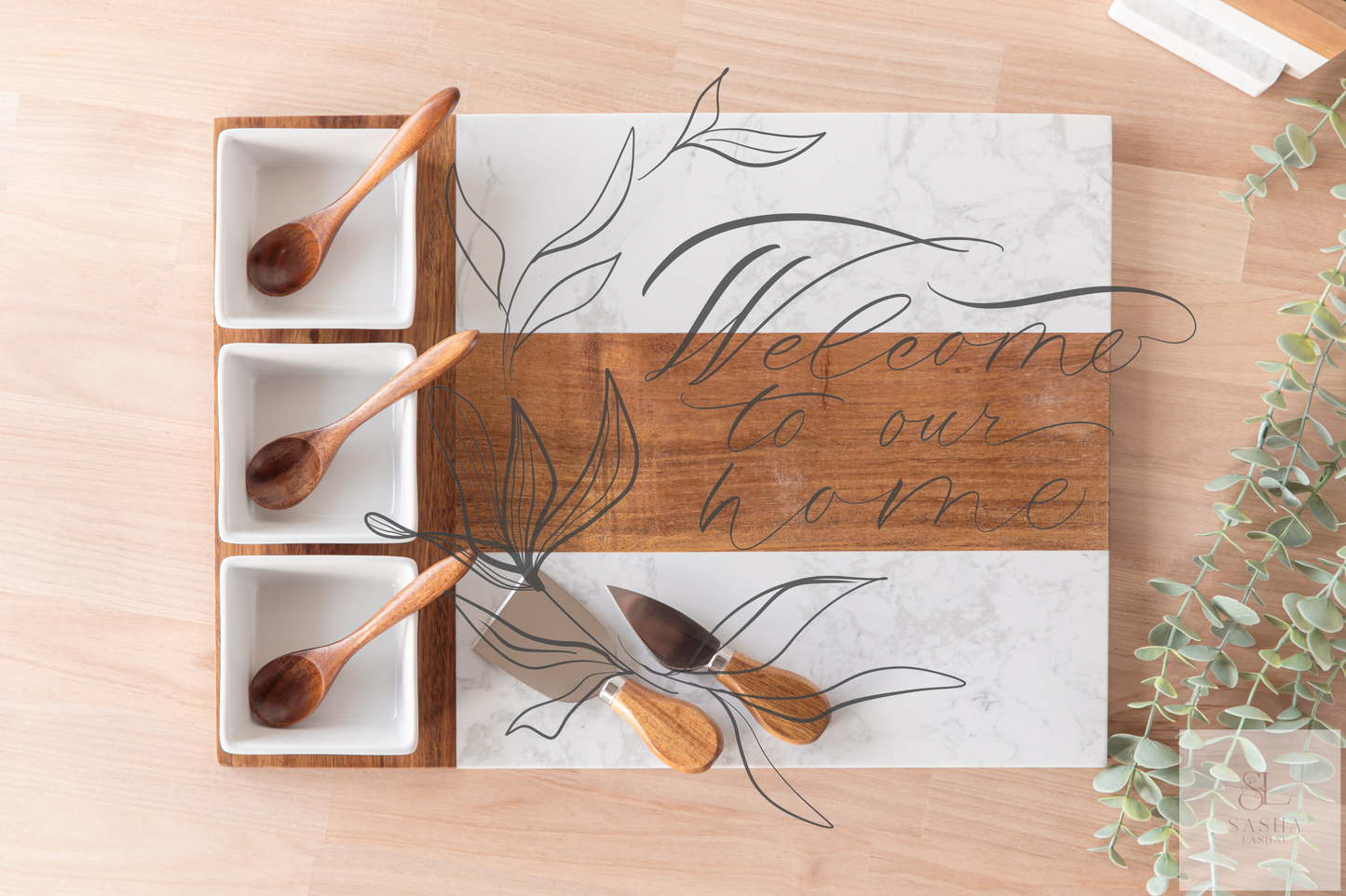 Welcome to Our Home Curly Laurel Charcuterie Board